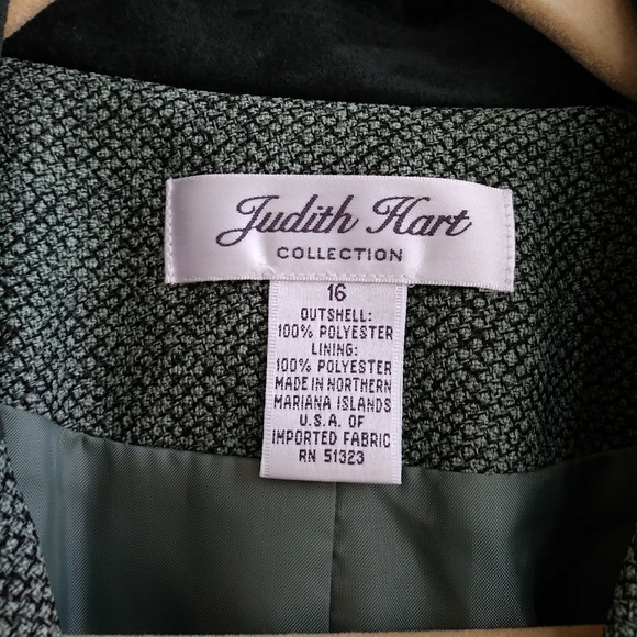 Judith Hart collection suit set - Picture 2 of 8